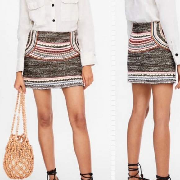 Zara woven multicolored embellished tweed mini skirt, size S - Picture 3 of 9